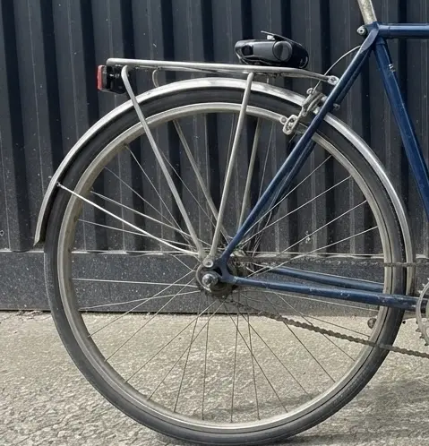 Klassisk mørkeblå herrecykel — photo 2